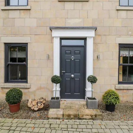 Seamer Manor House سكرابورو